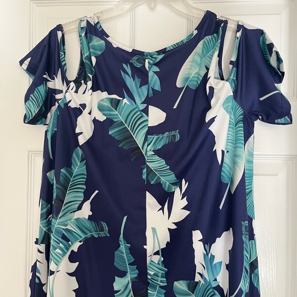 Off-shoulder Pretty Floral Dress - Picture 5 of 5